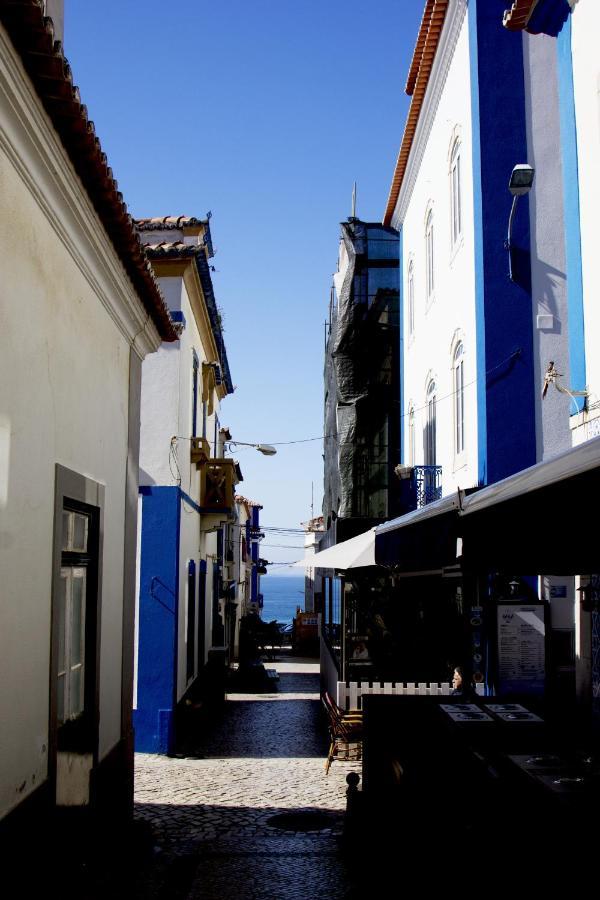 Gig Capsule Hostel Ericeira Exteriör bild